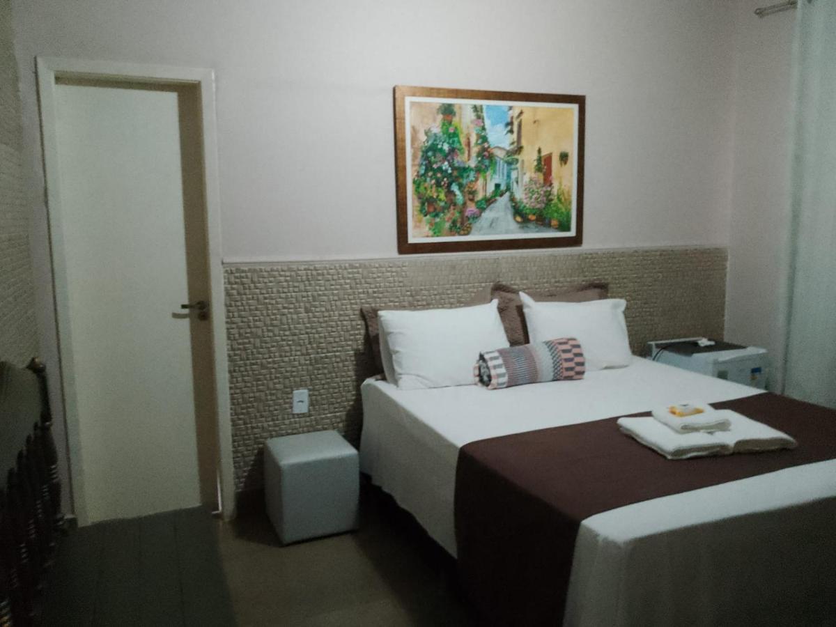 Pousada Da Gi Suites E Turismo ชาปาดา ดอส กิมาไรส์ ภายนอก รูปภาพ