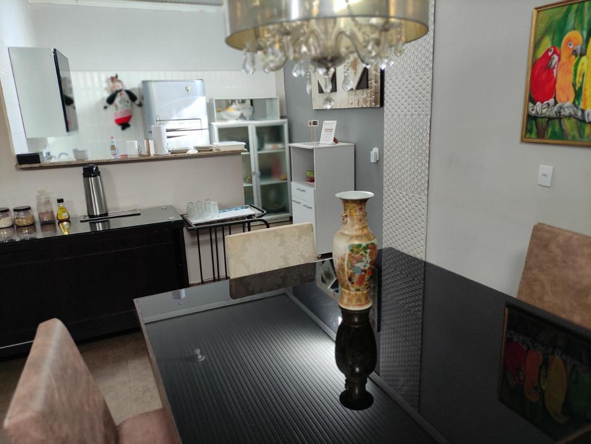 Pousada Da Gi Suites E Turismo ชาปาดา ดอส กิมาไรส์ ภายนอก รูปภาพ